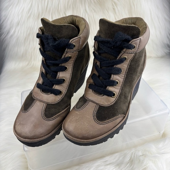 FLY LONDON WEDGES ANKLE BOOTIES WOMEN SIZE 37 
US 6.5-7 - Picture 1 of 11